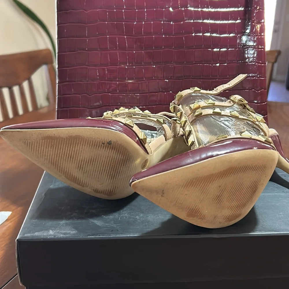 BCBGeneration Heels S-7 and Clutch - Picture 3 of 13